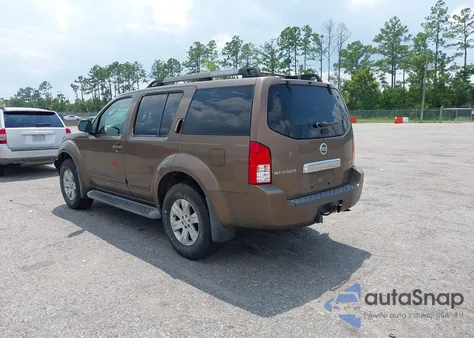 2005 Nissan Pathfinder Le from USA, damaged, VIN 5N1AR18W55C746986